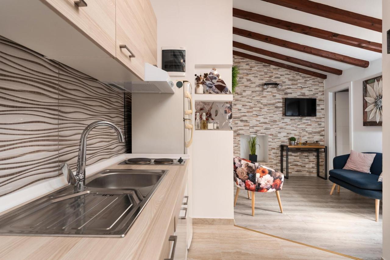 Relax In 2 Bedroom App In Old Town W/Ac And Wifi Rovinj Exterior foto