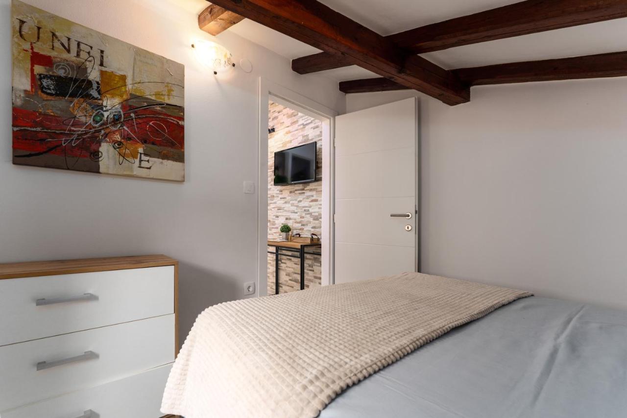 Relax In 2 Bedroom App In Old Town W/Ac And Wifi Rovinj Exterior foto